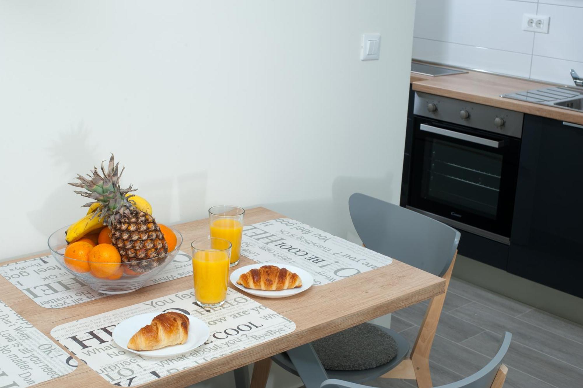 Seaside Luxury Suites 포드스트라나 객실 사진