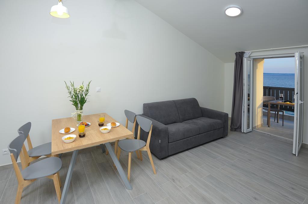 Seaside Luxury Suites 포드스트라나 외부 사진