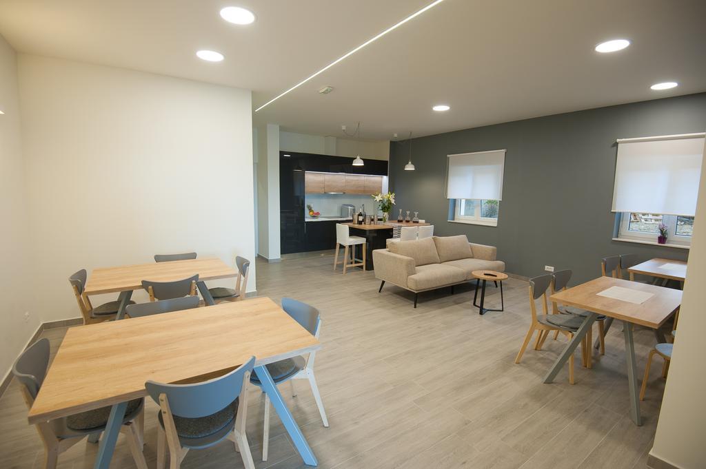 Seaside Luxury Suites 포드스트라나 외부 사진